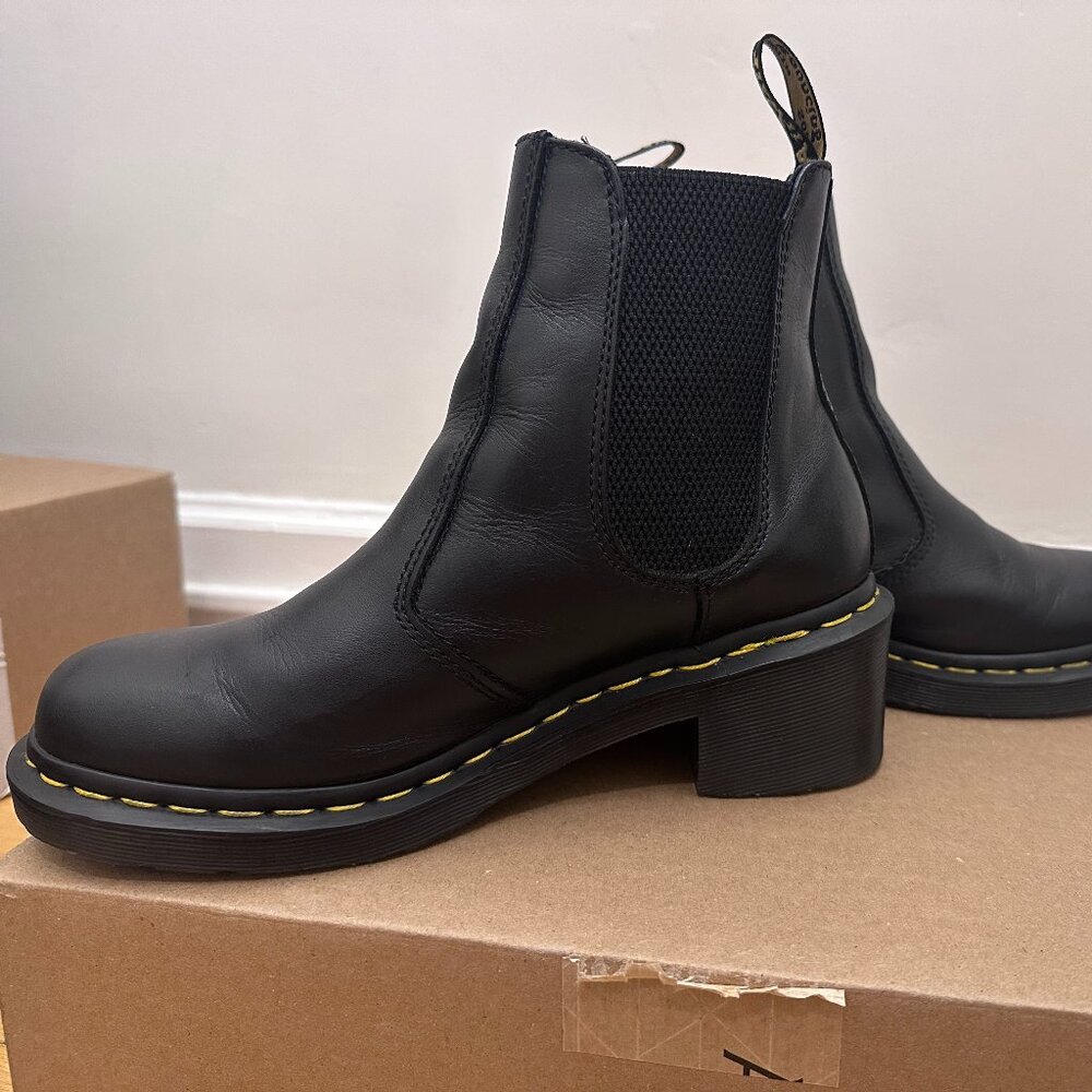 Cadence Women's Leather Heeled Chelsea Boots